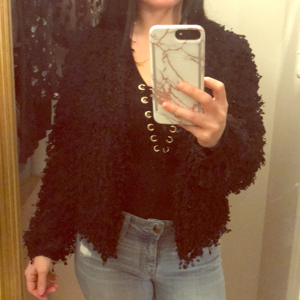 Cute throw over sweater/Coat